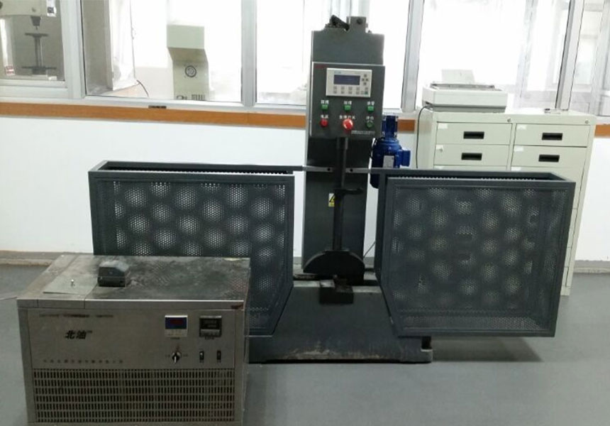 -80℃ MTS LOW TEMPERATURE IMPACT TEST MACHINE